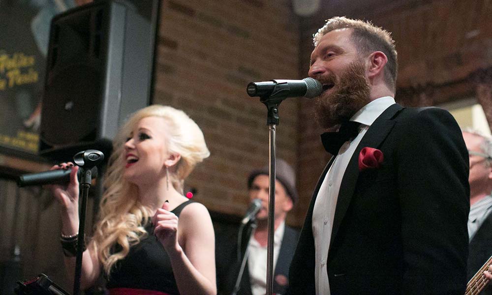 Live wedding band Laneways Entertainment